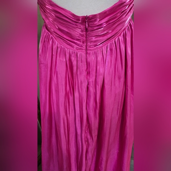 STORIA Fuchsia Sleeveless Front Twist Satin Maxi Dress. Size Medium - Picture 12 of 15